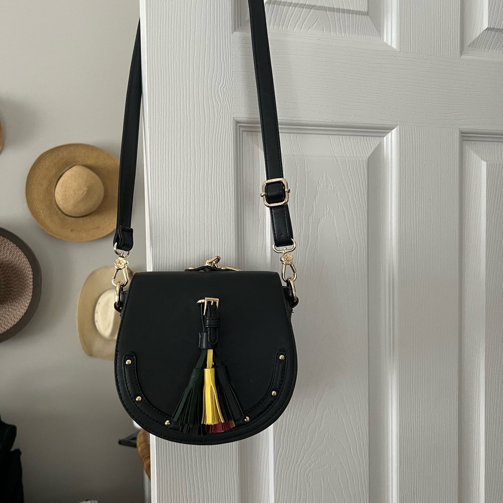 Elegant Black Crossbody Bag with Multicolor Tassel